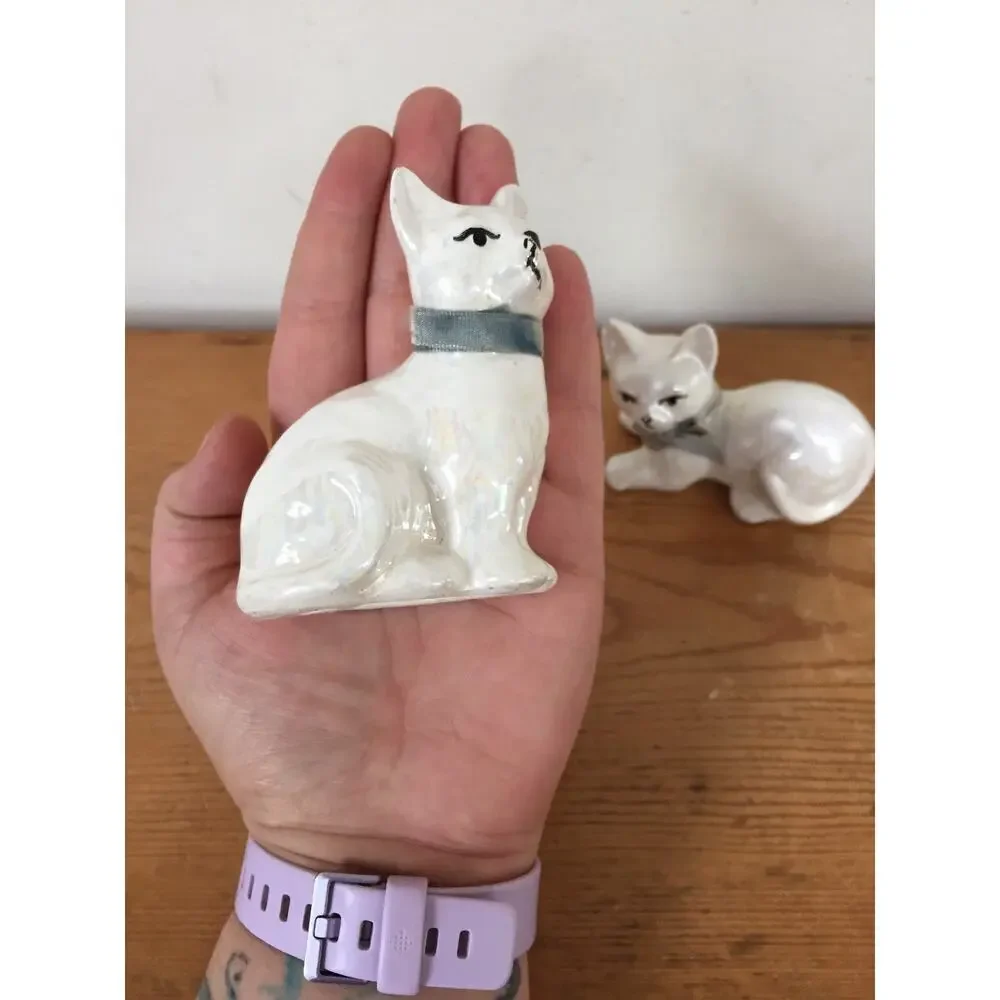 Vtg Occupied Japan White Lusterware Ceramic Porcelain Cat Kitty Kitten Figurines